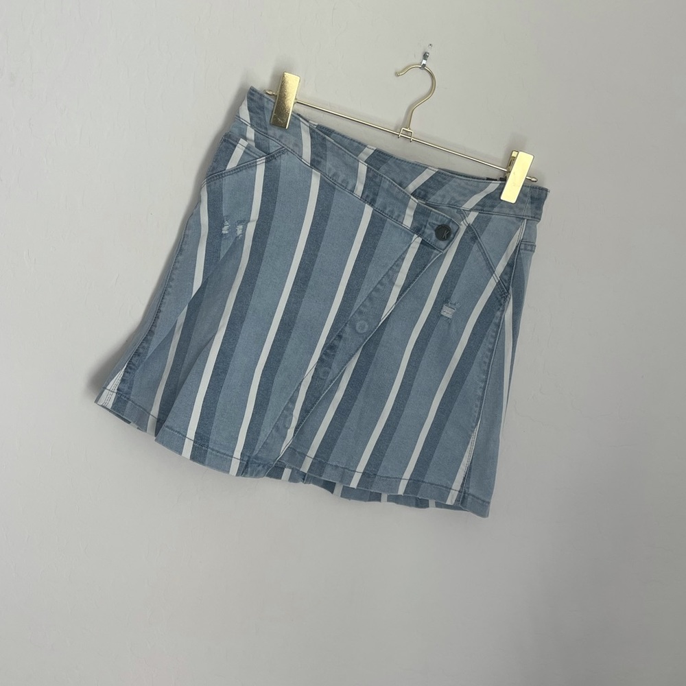 Kut From The Kloth Connie Asymmetrical Denim Skirt - Picture 2 of 6